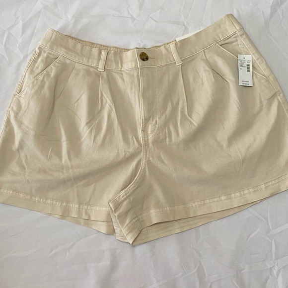 Maurice’s high waist shorts - Picture 1 of 3